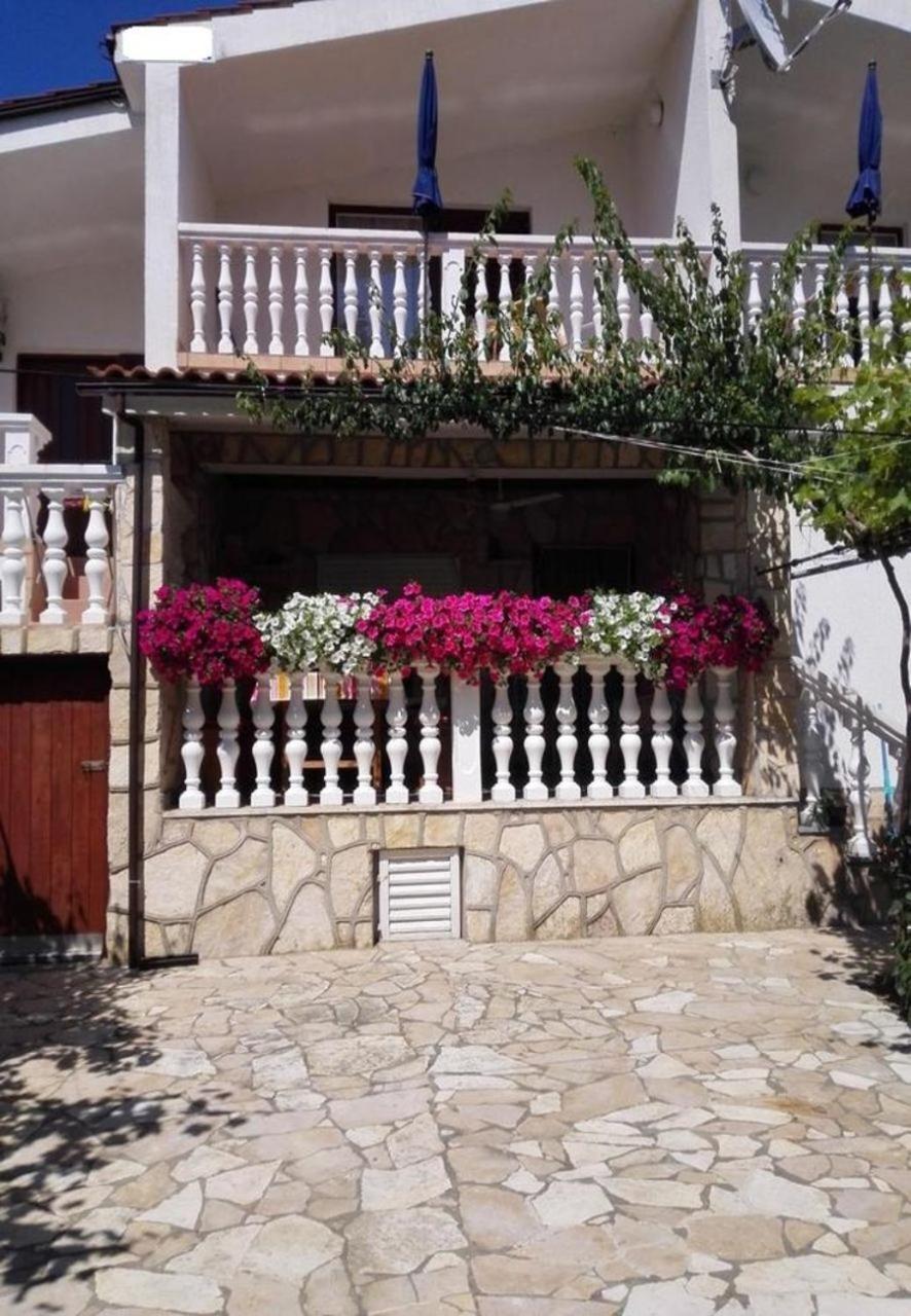 Apartments Dobri - 500M From Beach Nin Exterior foto